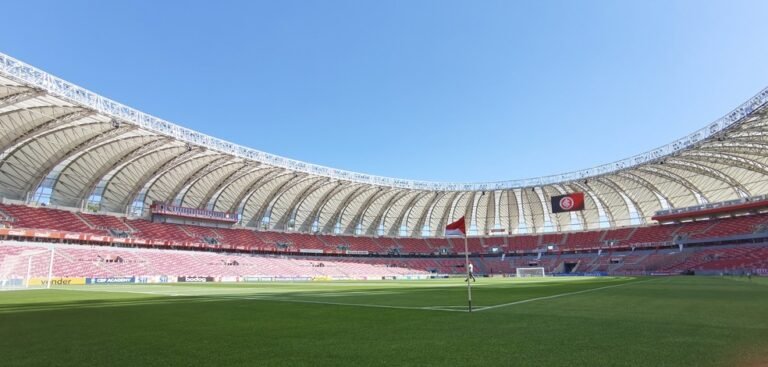 Vai começar! Inter x Real Brasília e Grêmio x Cruzeiro abrem Supercopa do Brasil feminina nesta sexta 3 Vai começar! Inter x Real Brasília e Grêmio x Cruzeiro abrem Supercopa do Brasil feminina nesta sexta
