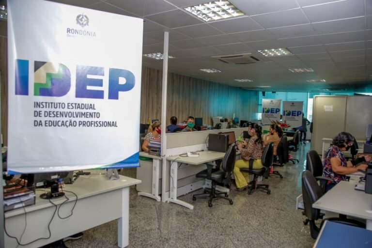 Idep abre inscrições para cursos profissionalizantes nas modalidades presencial e remota em 19 municípios