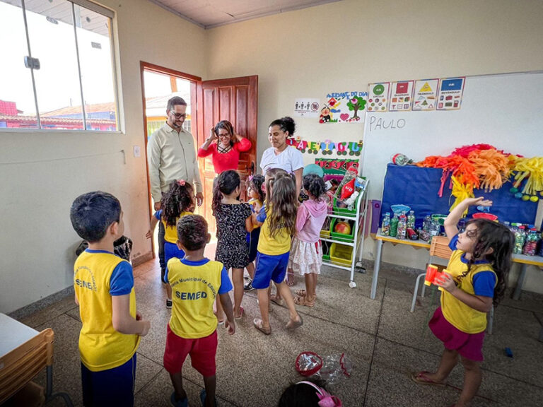 EDUCAÇÃO – Deputado Anderson Pereira entrega salas de aulas e refeitório em escola de Porto Velho 10 EDUCAÇÃO – Deputado Anderson Pereira entrega salas de aulas e refeitório em escola de Porto Velho