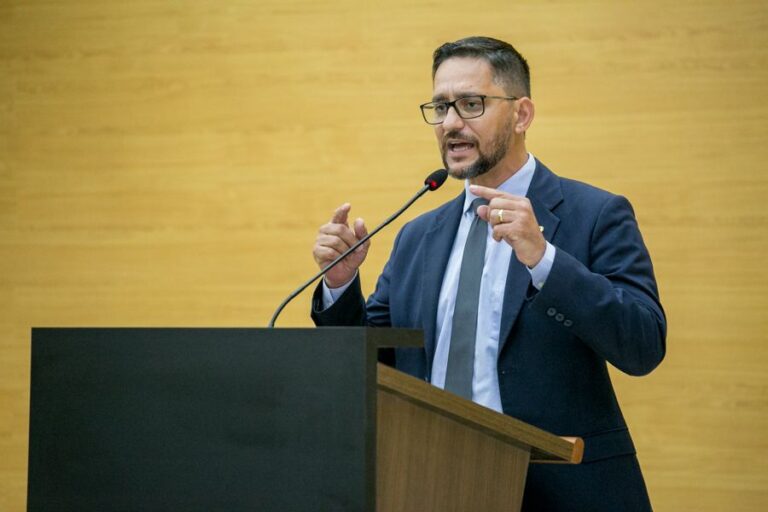 Deputado Anderson Pereira cobra construção de base do 7º batalhão da Polícia Militar no município de Rio Crespo 19 Deputado Anderson Pereira cobra construção de base do 7º batalhão da Polícia Militar no município de Rio Crespo