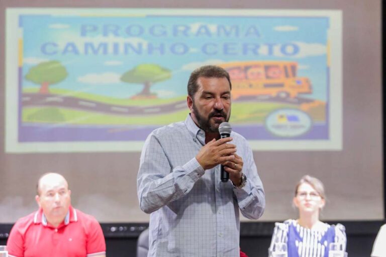 Hildon Chaves lança programa “Caminho Certo” e reajusta salário de motoristas e monitores do transporte escolar 7 Hildon Chaves lança programa “Caminho Certo” e reajusta salário de motoristas e monitores do transporte escolar