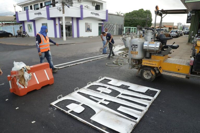 Prefeitura intensifica sinalização de trânsito em regiões de Porto Velho 12 Prefeitura intensifica sinalização de trânsito em regiões de Porto Velho
