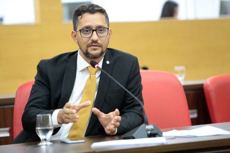 MUDANÇA - Deputado Anderson Pereira assume pasta do Trânsito em Porto Velho 15 MUDANÇA - Deputado Anderson Pereira assume pasta do Trânsito em Porto Velho