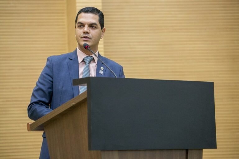 Deputado Cássio Gois reforça seu compromisso com a população de Cacoal 3 Deputado Cássio Gois reforça seu compromisso com a população de Cacoal