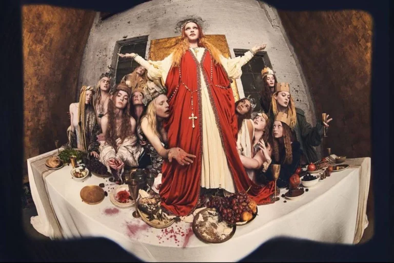 Madonna se veste de Jesus Cristo para a revista Vanity Fair 18 Madonna se veste de Jesus Cristo para a revista Vanity Fair