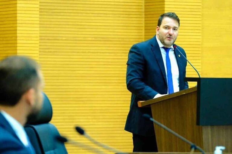 Deputado Alex Redano emite Nota de Esclarecimento sobre as Ações da CPI da Energisa e CPI das Reservas 1 Deputado Alex Redano emite Nota de Esclarecimento sobre as Ações da CPI da Energisa e CPI das Reservas