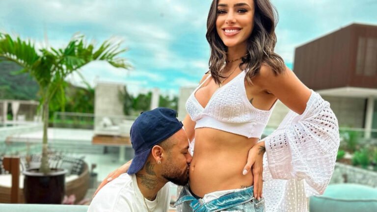 Afinal, os fãs tinham razão. Neymar vai ser pai pela 2.ª vez 8 Afinal, os fãs tinham razão. Neymar vai ser pai pela 2.ª vez