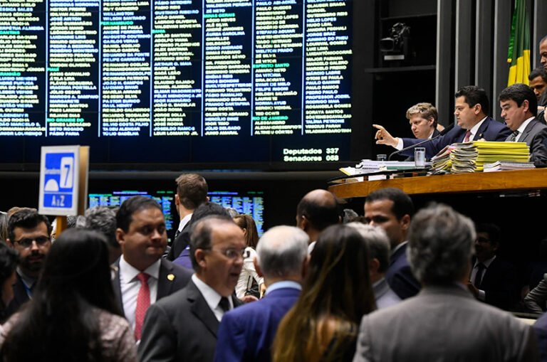 CÂMARA FEDERAL - Deputados de RO derrubam veto de Bolsonaro 16 CÂMARA FEDERAL - Deputados de RO derrubam veto de Bolsonaro