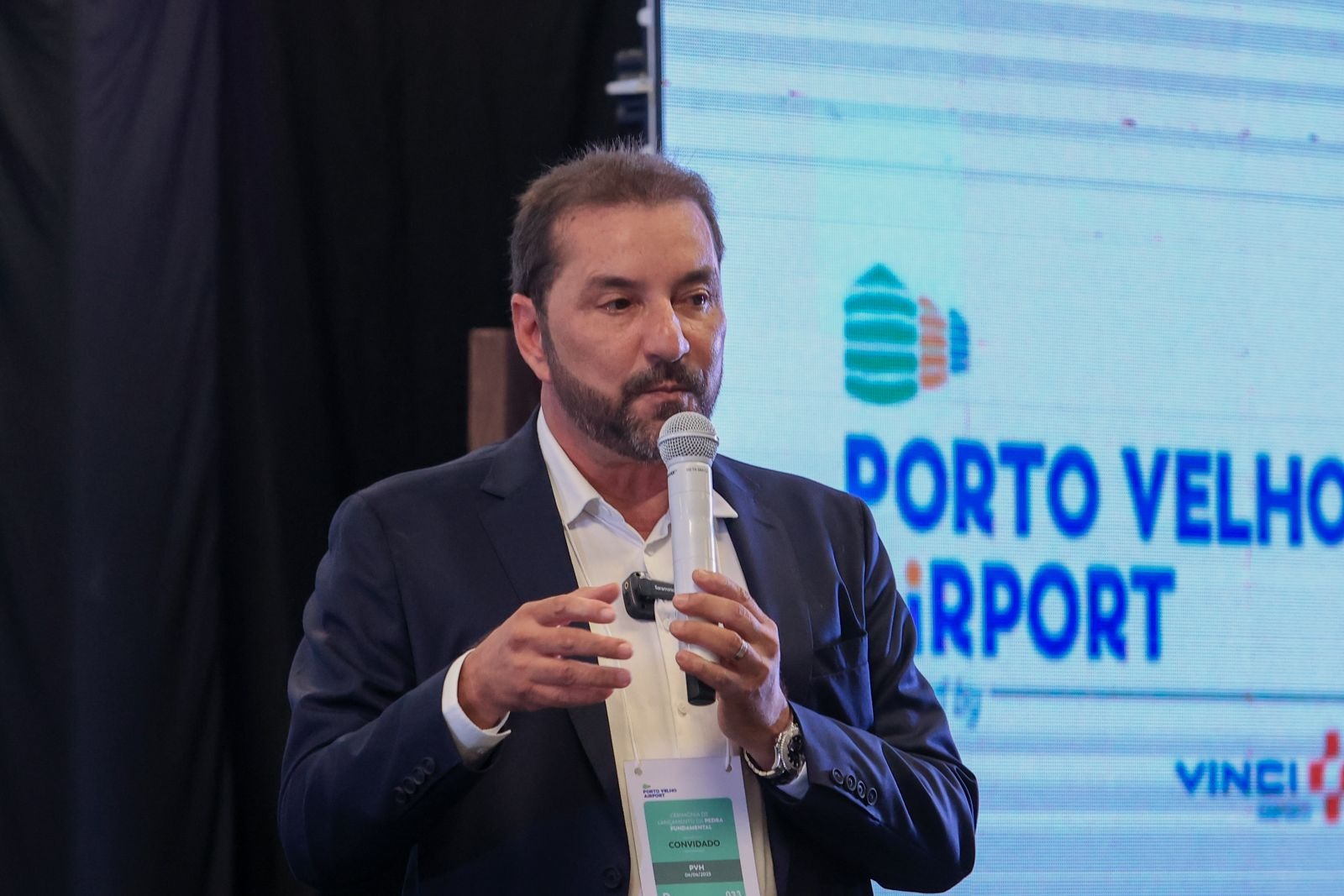 Prefeito de Porto Velho, Hildon Chaves, pede à Anac por passagens aéreas mais acessíveis em RO