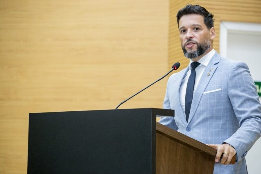 NA PGR – Delegado Camargo pede a prisão de General Dias