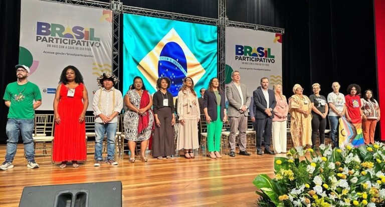 Propostas de investimento em Rondônia são apresentadas ao governo federal durante plenária estadual do Plano Plurianual 14 Propostas de investimento em Rondônia são apresentadas ao governo federal durante plenária estadual do Plano Plurianual