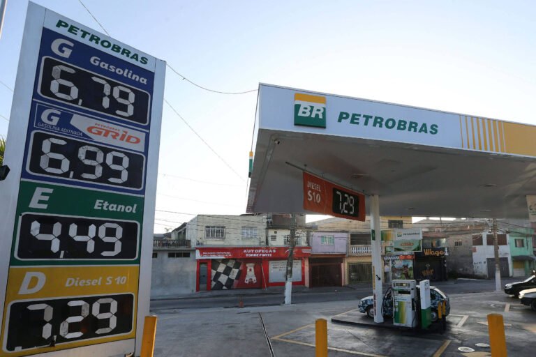 CARTEL DO COMBUSTÍVEL – Câmara de Porto Velho define membros da CPI nesta segunda (10) 2 CARTEL DO COMBUSTÍVEL – Câmara de Porto Velho define membros da CPI nesta segunda (10)