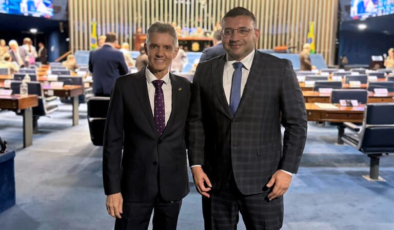 Deputado Ribeiro cumpre agenda com o Senador Jaime Bagattoli e acompanha votação da PEC da Transposição 16 Deputado Ribeiro cumpre agenda com o Senador Jaime Bagattoli e acompanha votação da PEC da Transposição