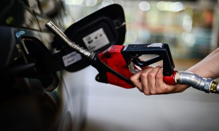 TABELA FIPE – Portovelhense deixa 9% da renda familiar no posto de gasolina 7 TABELA FIPE – Portovelhense deixa 9% da renda familiar no posto de gasolina