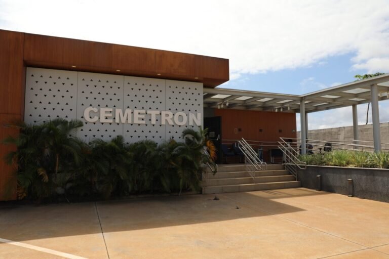 Pacientes com quadro grave de dengue são atendidos no Centro de Medicina Tropical de Rondônia 20 Pacientes com quadro grave de dengue são atendidos no Centro de Medicina Tropical de Rondônia