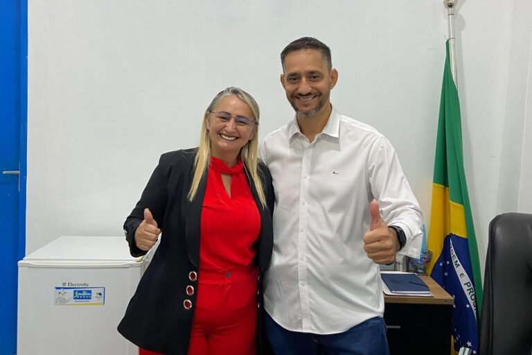 Vereadora Márcia Socorristas Animais se reúne com secretário e trata sobre monitoramento através de semáforos na capital 14 Vereadora Márcia Socorristas Animais se reúne com secretário e trata sobre monitoramento através de semáforos na capital