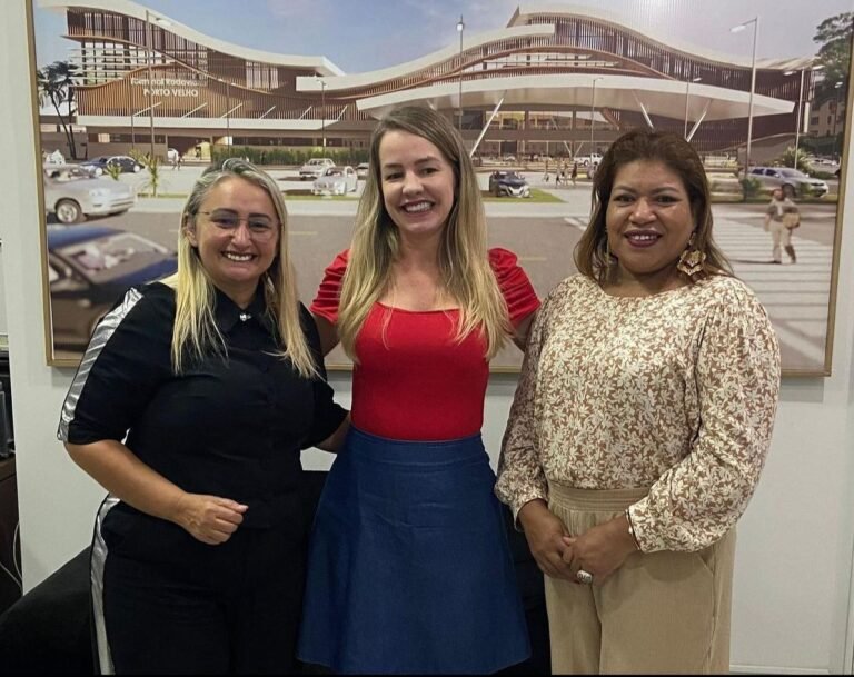 R$100 MIL - Vereadora Márcia Socorristas se reúne para tratar sobre emenda para Associação do Autista de Rondônia 19 R$100 MIL - Vereadora Márcia Socorristas se reúne para tratar sobre emenda para Associação do Autista de Rondônia