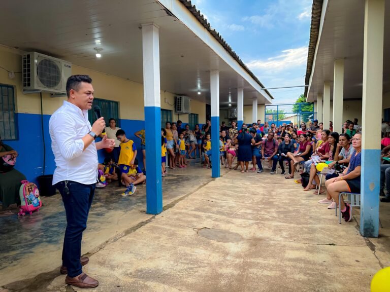 Vereador Isaque Machado informa progresso da licitação para reforma da Escola Municipal Wadih Darwich em reunião com a comunidade 5 Vereador Isaque Machado informa progresso da licitação para reforma da Escola Municipal Wadih Darwich em reunião com a comunidade