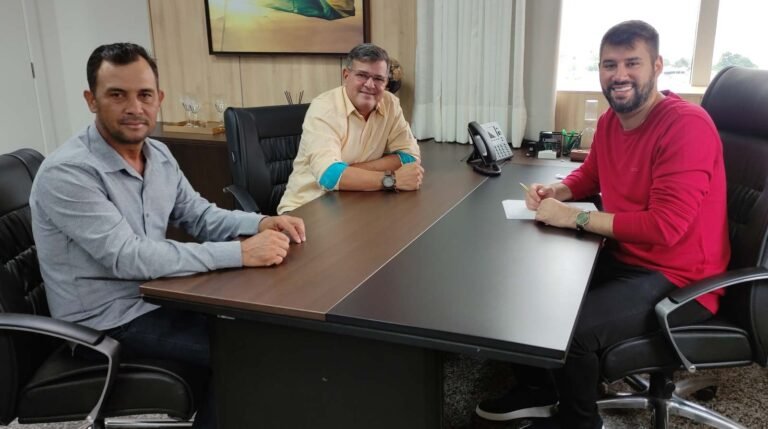Deputado Nim Barroso reafirma compromisso com Castanheiras 9 Deputado Nim Barroso reafirma compromisso com Castanheiras