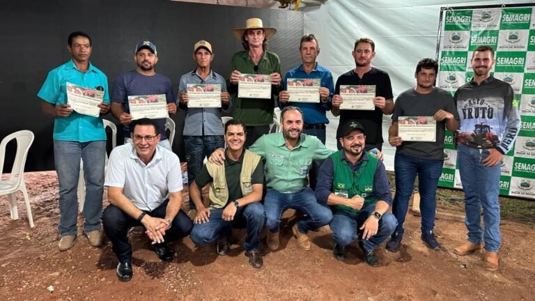 Deputado Cássio Gois participa do início da colheita do café de Rondônia, em Rolim de Moura 13 Deputado Cássio Gois participa do início da colheita do café de Rondônia, em Rolim de Moura