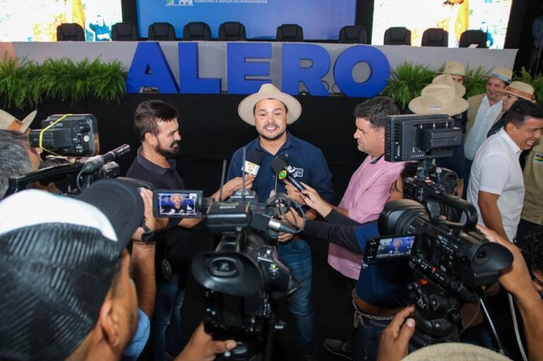 Alero destaca trabalho da imprensa na Rondônia Rural Show Internacional 10 Alero destaca trabalho da imprensa na Rondônia Rural Show Internacional