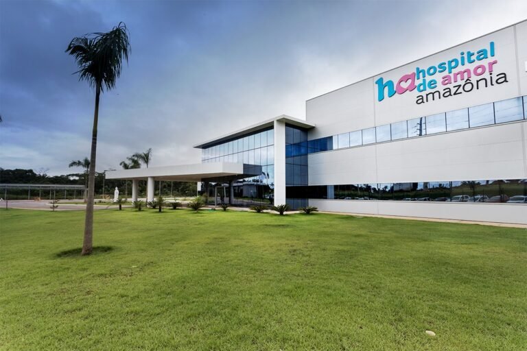 EXAUSTOS - Profissionais da enfermagem do Hospital de Amor em Porto Velho clamam por mudanças urgentes