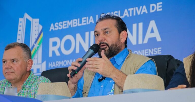 "Aqui nós produzimos comida", diz Laerte Gomes ao defender direito à posse de terras aos produtores rurais de Rondônia 20 "Aqui nós produzimos comida", diz Laerte Gomes ao defender direito à posse de terras aos produtores rurais de Rondônia