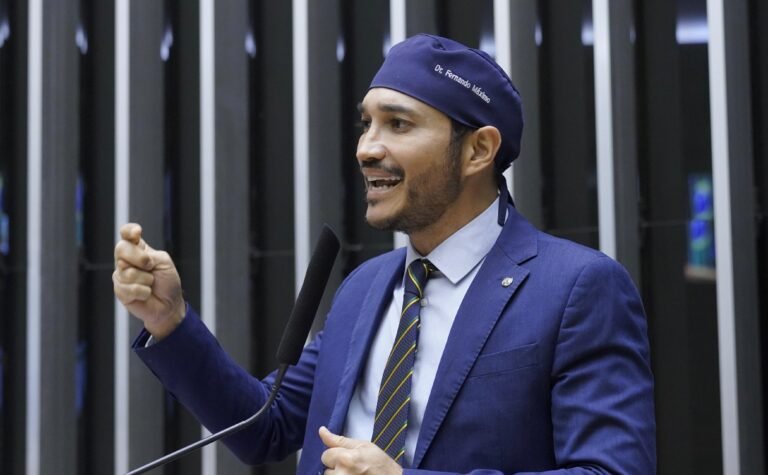 Fernando Máximo exige a criação imediata da Comissão Especial para tratar da PEC 47 da Transposição 1 Fernando Máximo exige a criação imediata da Comissão Especial para tratar da PEC 47 da Transposição