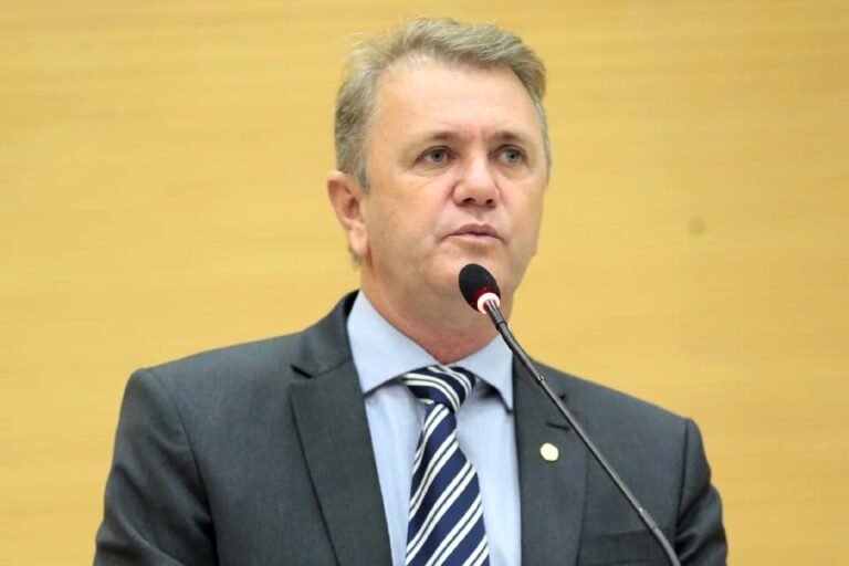 Sessão Solene proposta pelo deputado Luizinho Goebel irá homenagear Igreja Evangélica Luterana do Brasil 19 Sessão Solene proposta pelo deputado Luizinho Goebel irá homenagear Igreja Evangélica Luterana do Brasil