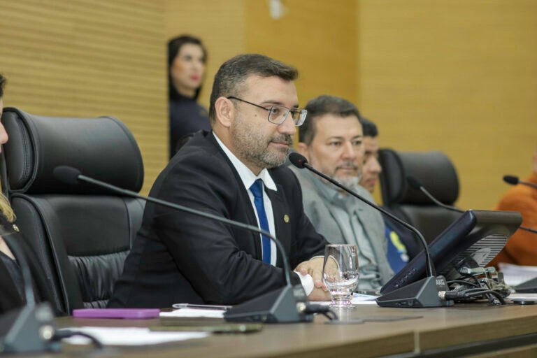 Assembleia Legislativa debate regularização fundiária da Vila São João em audiência pública 5 Assembleia Legislativa debate regularização fundiária da Vila São João em audiência pública