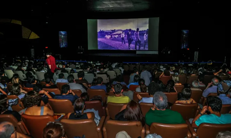 Governo anunciará medidas para o setor audiovisual brasileiro 18 Governo anunciará medidas para o setor audiovisual brasileiro