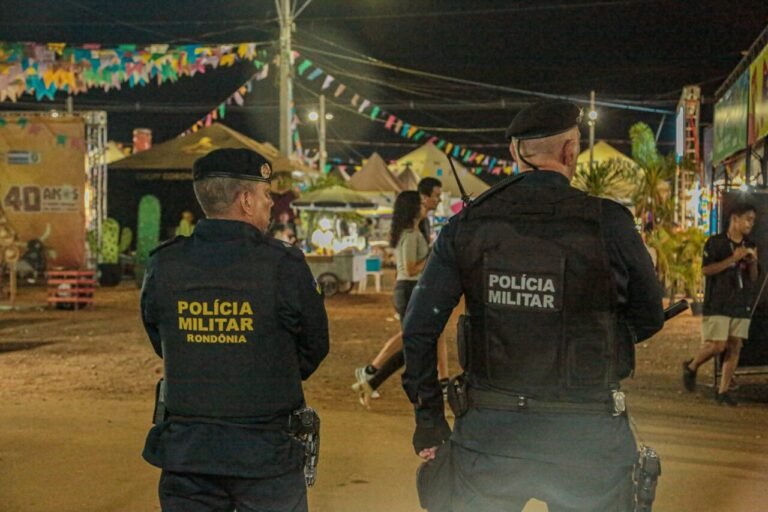 Fiscalização e garantia da ordem pública foram mantidas pelas forças de segurança durante o Arraial Flor do Maracujá, em Porto Velho 8 Fiscalização e garantia da ordem pública foram mantidas pelas forças de segurança durante o Arraial Flor do Maracujá, em Porto Velho