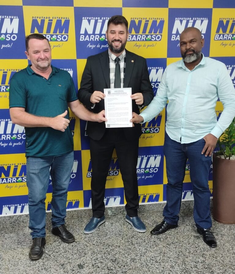 Deputado Nim Barroso confirma R$ 1 milhão na conta da prefeitura de Urupá 11 Deputado Nim Barroso confirma R$ 1 milhão na conta da prefeitura de Urupá