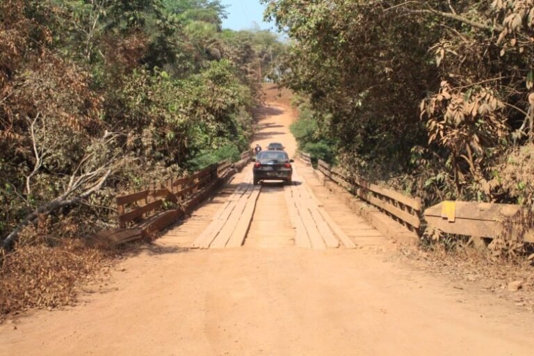 Ponte do rio das Garças, na Linha 42, passa por reforma; alternativa de desvio é pela ponte na Linha 22 4 Ponte do rio das Garças, na Linha 42, passa por reforma; alternativa de desvio é pela ponte na Linha 22