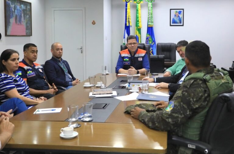 Governador Marcos Rocha une esforços para o combate às queimadas em Rondônia 20 Governador Marcos Rocha une esforços para o combate às queimadas em Rondônia