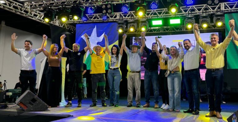 JAIME BAGATTOLI: Senador oficializa apoio do PL à reeleição do Delegado Flori, em Vilhena (RO) 14 JAIME BAGATTOLI: Senador oficializa apoio do PL à reeleição do Delegado Flori, em Vilhena (RO)