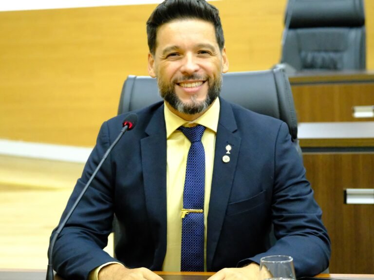 Tá Pago: Espigão do Oeste já pode comprar autoclave e camas hospitalares elétricas com recurso destinado pelo Delegado Camargo 7 Tá Pago: Espigão do Oeste já pode comprar autoclave e camas hospitalares elétricas com recurso destinado pelo Delegado Camargo