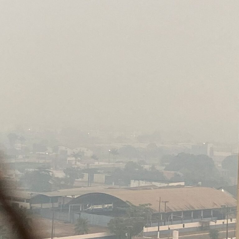 MUITA FUMAÇA - Queimadas fecham Aeroporto de Porto Velho e desviam voos na madrugada 12 MUITA FUMAÇA - Queimadas fecham Aeroporto de Porto Velho e desviam voos na madrugada