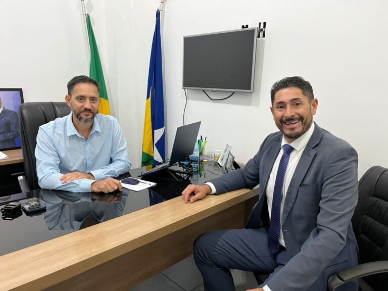 Vereador Márcio Pacele cobra melhorias no trânsito da avenida da Alexandre Guimarães e no Beco da Lapa bairro Jardim Santana 3 Vereador Márcio Pacele cobra melhorias no trânsito da avenida da Alexandre Guimarães e no Beco da Lapa bairro Jardim Santana