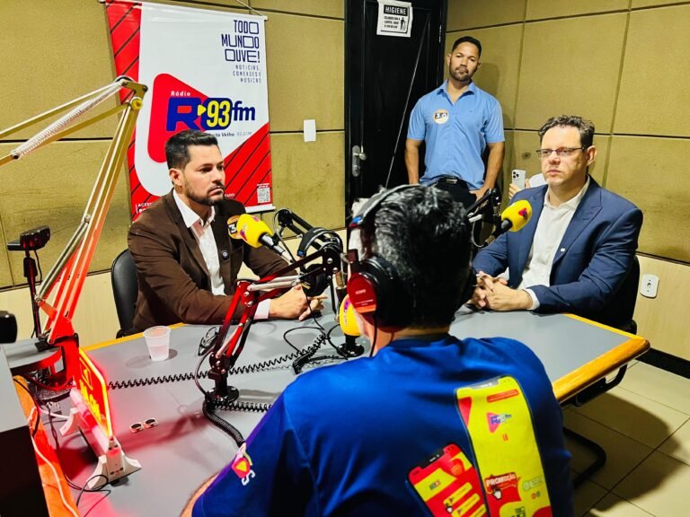 Ricardo Frota é o terceiro entrevistado da semana pelo Cremero e Rádio Rondônia FM 93,3 3 Ricardo Frota é o terceiro entrevistado da semana pelo Cremero e Rádio Rondônia FM 93,3