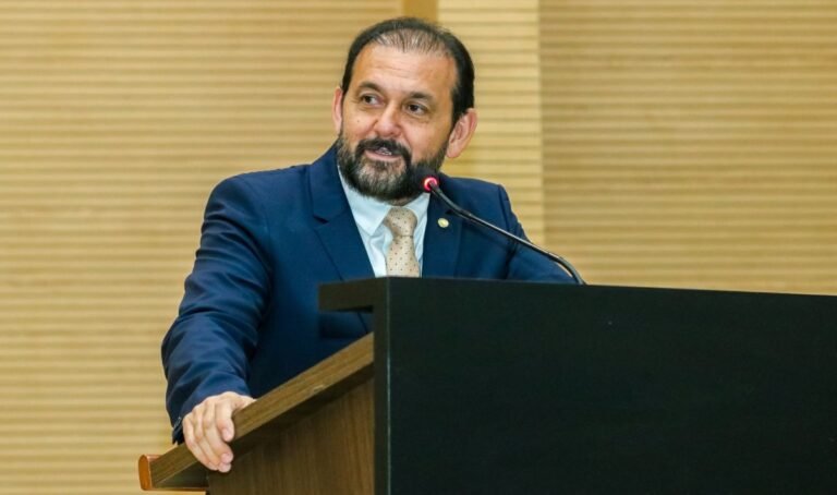 À Seduc, Laerte Gomes requer reformas em escolas municipais de Alvorada do Oeste 7 À Seduc, Laerte Gomes requer reformas em escolas municipais de Alvorada do Oeste