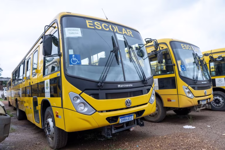 Ônibus da Prefeitura serão guardados pelo Exército em Porto Velho