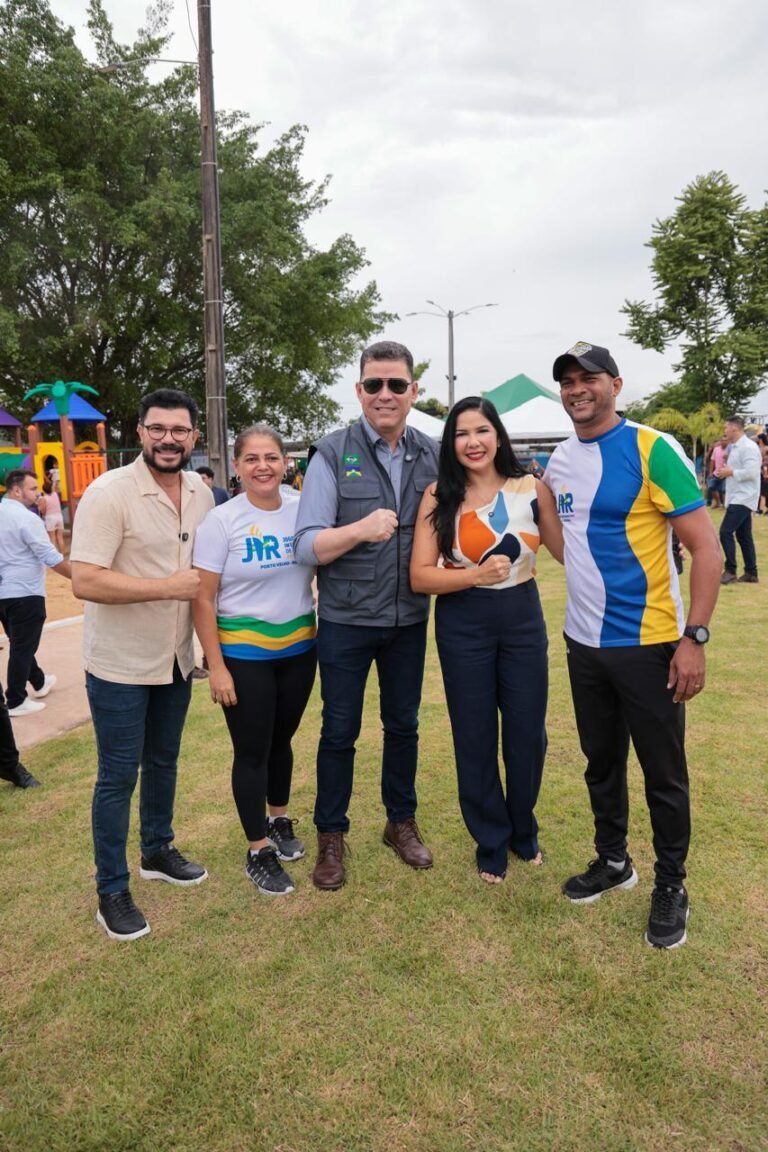 Deputada federal Cristiane Lopes e governador Marcos Rocha entregam nova praça do Abobrão 19 Deputada federal Cristiane Lopes e governador Marcos Rocha entregam nova praça do Abobrão
