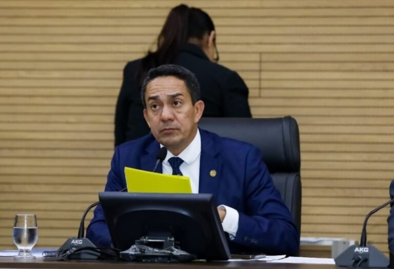 Eyder Brasil apresenta projeto para criar Delegacia Especializada em Crimes Digitais contra Crianças e Adolescentes em RO 1 Eyder Brasil apresenta projeto para criar Delegacia Especializada em Crimes Digitais contra Crianças e Adolescentes em RO