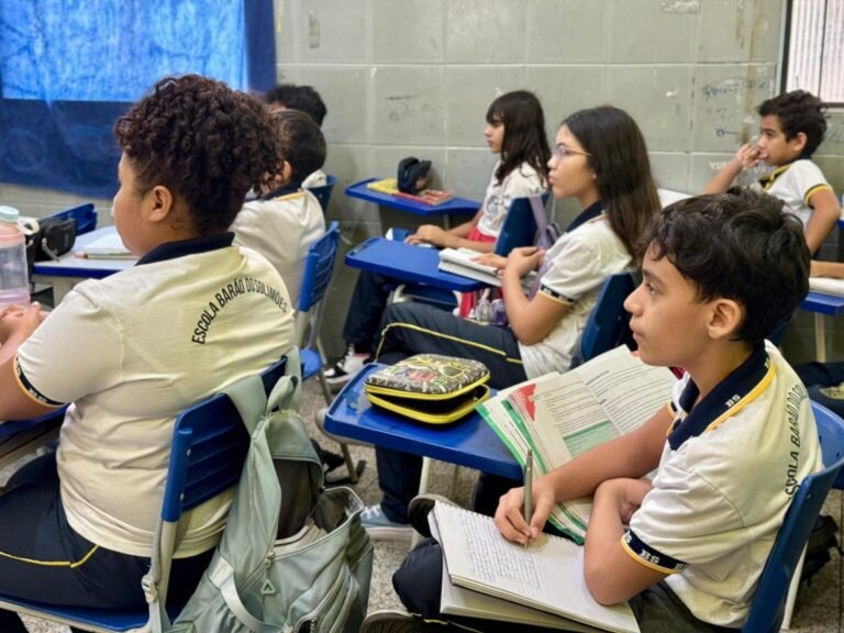Governo atende solicitação de Cláudia de Jesus e garante recurso para a Educação 17 Governo atende solicitação de Cláudia de Jesus e garante recurso para a Educação