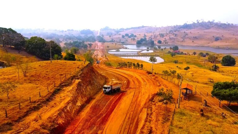 Obras de infraestrutura: deputado Alan Queiroz solicita obras na RO-135, no trecho que liga Alta Floresta a Novo Horizonte 18 Obras de infraestrutura: deputado Alan Queiroz solicita obras na RO-135, no trecho que liga Alta Floresta a Novo Horizonte