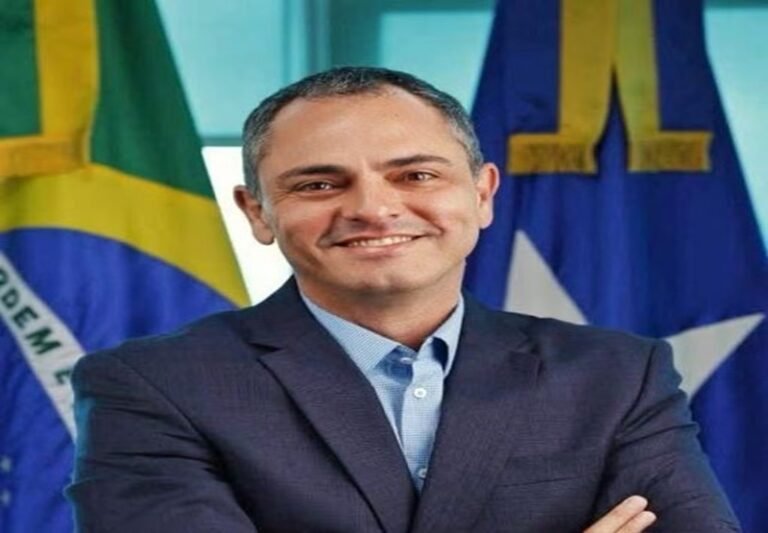 Vice-governador nega demissões em massa e amplia espaço na corrida ao Governo 2 Vice-governador nega demissões em massa e amplia espaço na corrida ao Governo