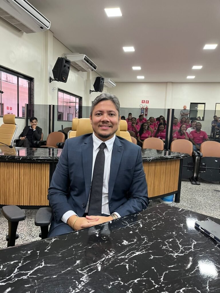 Vereador Zé Paroca atua com destaque em sessão extraordinária da câmara de Porto Velho 3 Vereador Zé Paroca atua com destaque em sessão extraordinária da câmara de Porto Velho