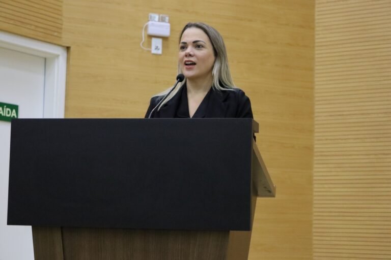Emenda de Cláudia de Jesus garante R$ 426 mil para caminhão da agricultura familiar em Ji-Paraná 16 Emenda de Cláudia de Jesus garante R$ 426 mil para caminhão da agricultura familiar em Ji-Paraná