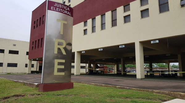 Justiça condena à prisão homem que espalhou falsa acusação de compra de votos contra prefeito durante eleição 5 Justiça condena à prisão homem que espalhou falsa acusação de compra de votos contra prefeito durante eleição